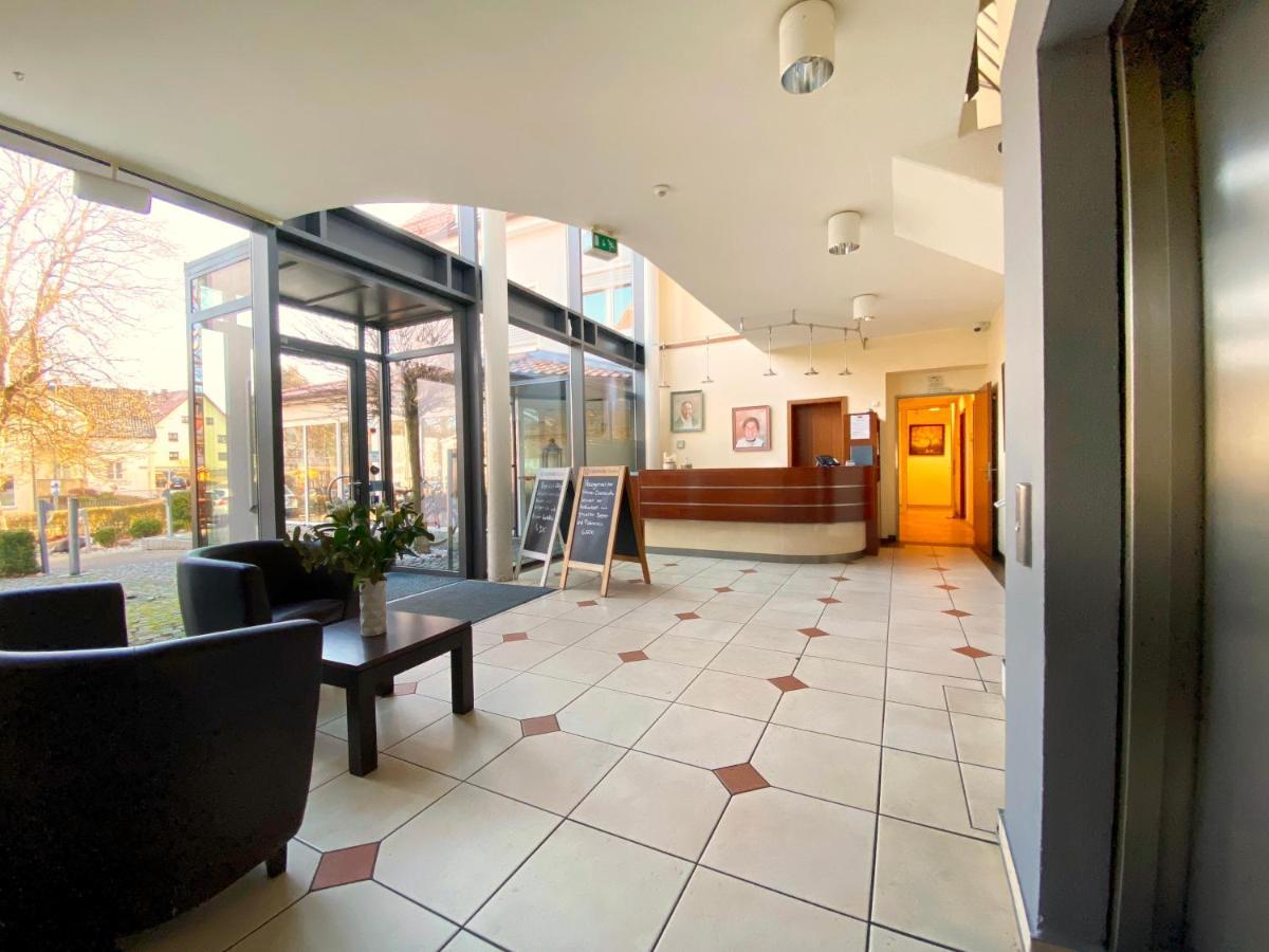 Gruener Baum Garni Hotel Krumbach Exterior photo